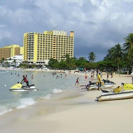 Skycastle Oasis Apartamento Ocho Rios Exterior foto