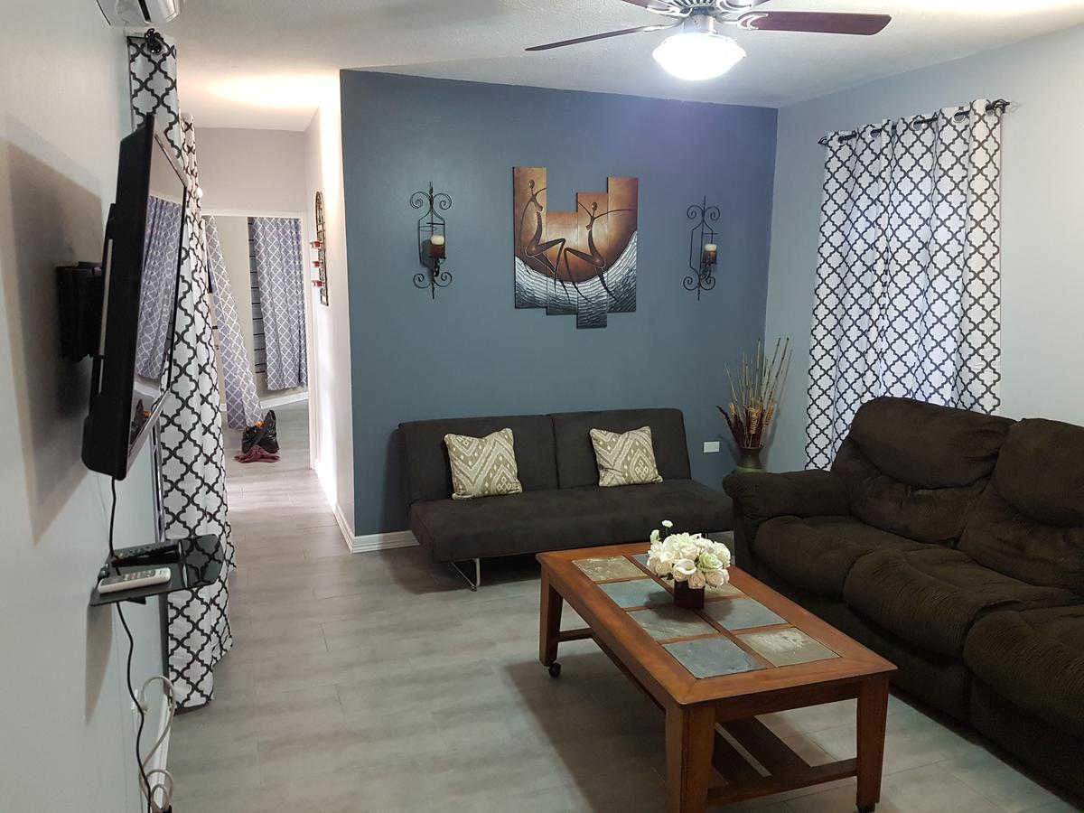 Skycastle Oasis Apartamento Ocho Rios Exterior foto
